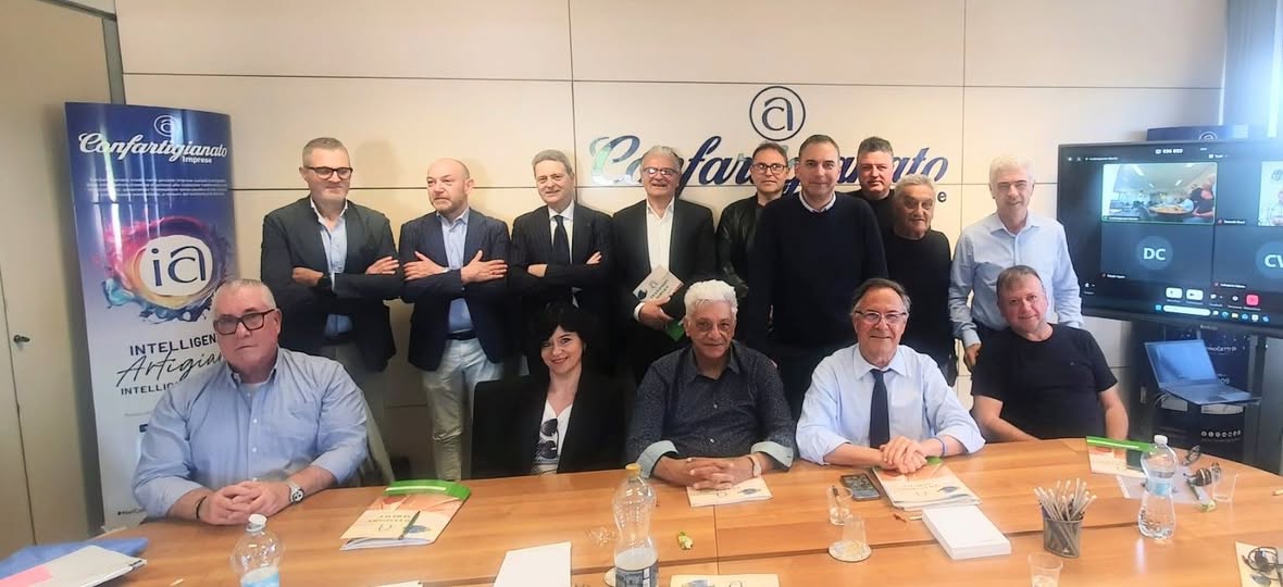 Sospeso il fermo dell'autotrasporto